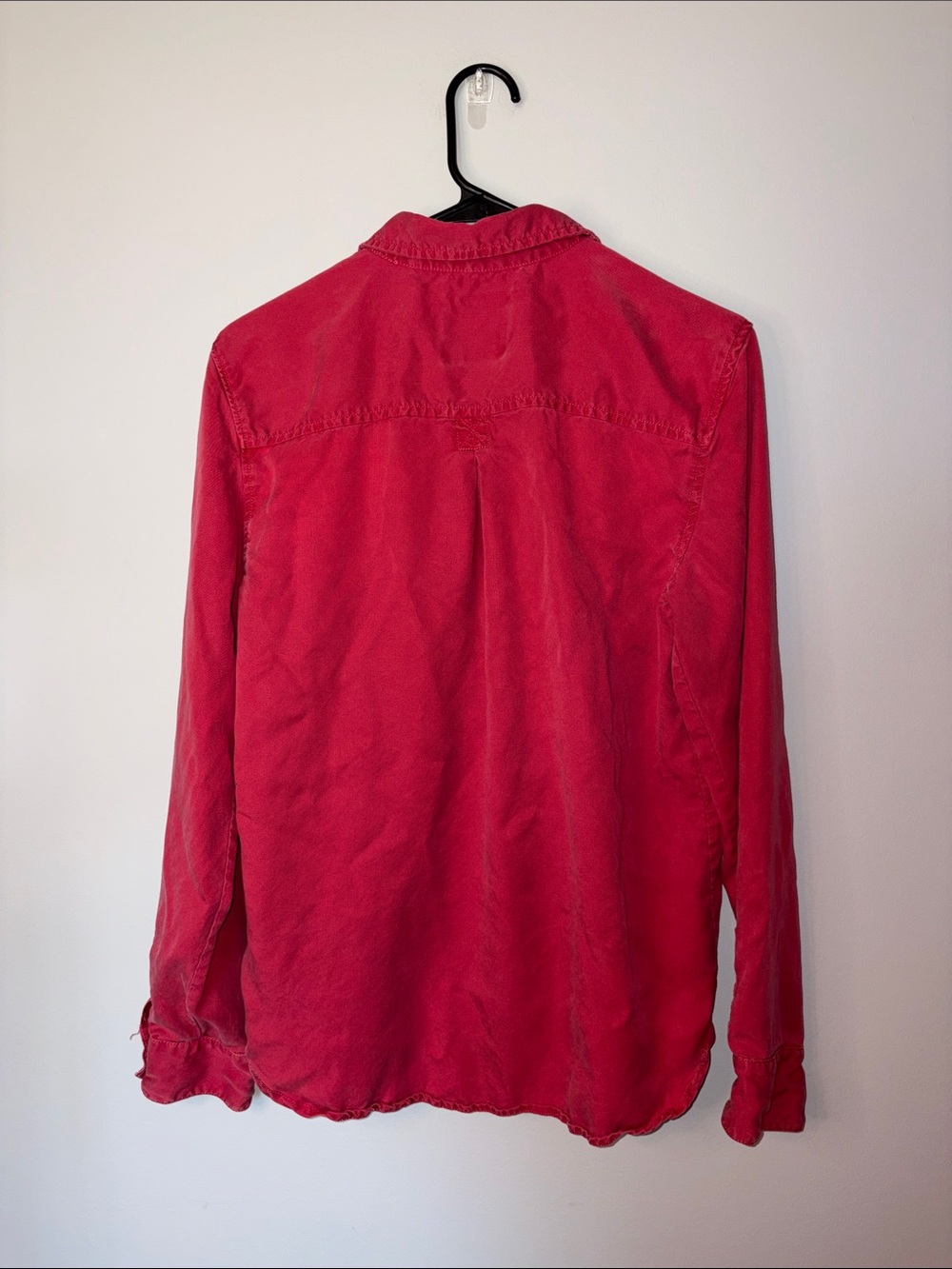 American Eagle Outfitters Red Washed Button-Up Shirt Medium - Picture 4 of 5